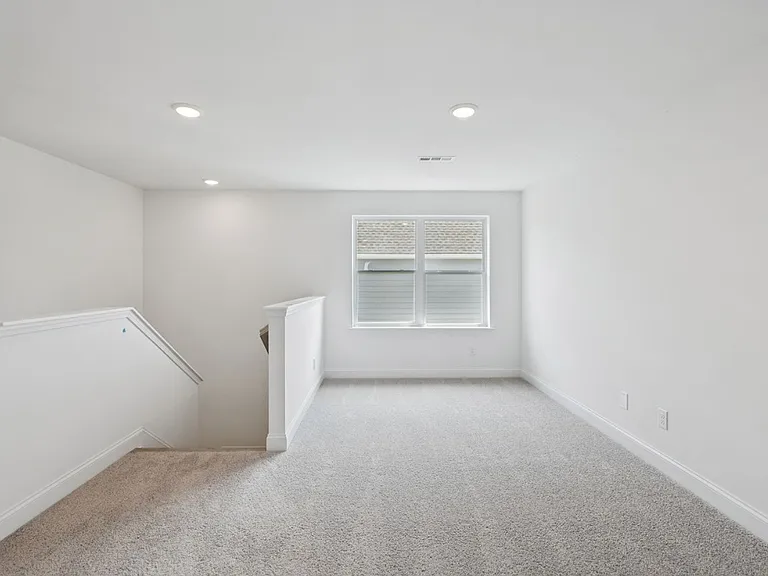 105 Cades Blf — Photo 10