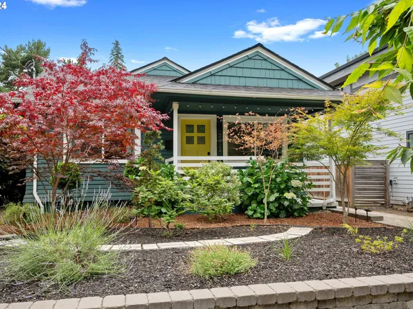 3124 SE Woodward St, Portland, OR 97202