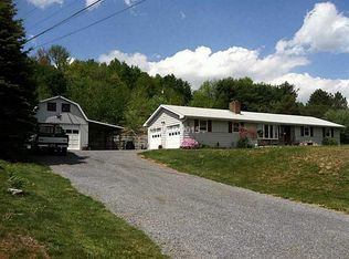2440 Hahns Dairy Rd, Palmerton, PA 18071