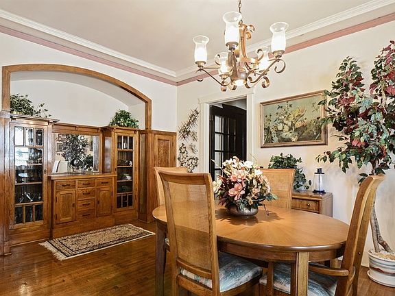 5th image of 7411 N Greenview Ave #3F