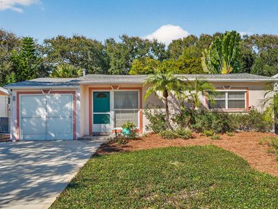 810 E 9th Ave, New Smyrna Beach, FL, 32169