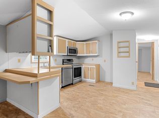 1 Pine Grove Lane, Augusta, ME 04330