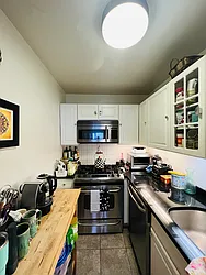 Rented by Manhattan Realty Group