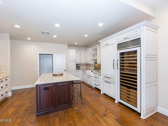 3rd image of 32201 Lakeport Dr