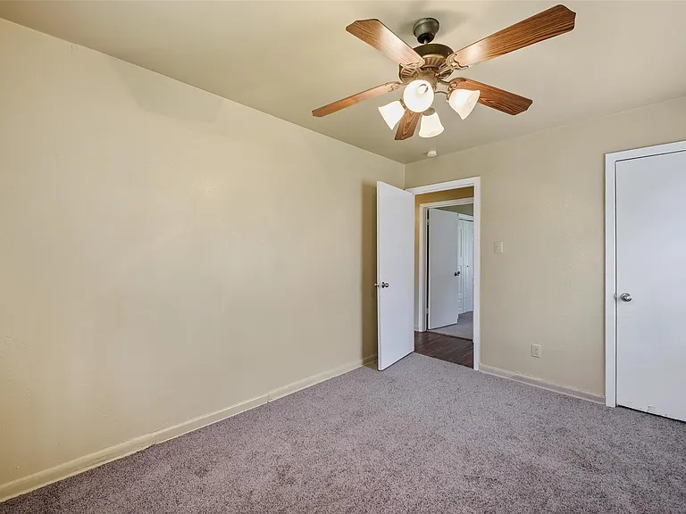 5503 S Acres Dr — Photo 18