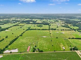 9858 N State Line Rd, Maysville, AR 72747