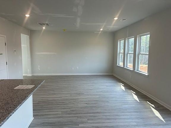 5th image of 206 Gumwood Cir