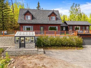 3825 E Palmdale Dr, Wasilla, AK 99654