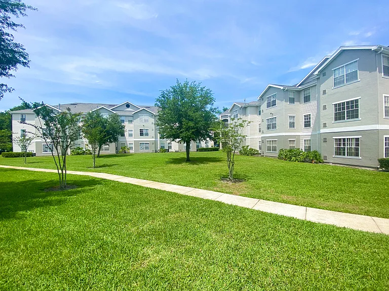 Magnolia Pointe Apartments — Photo 8