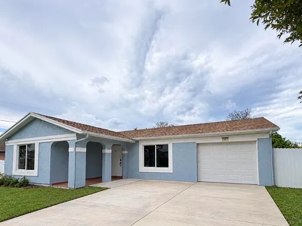 1985 SW Aquarius Lane, Port St Lucie, FL 34984