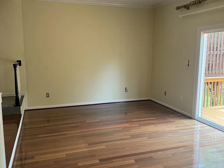 32 Alderman Ct — Photo 10
