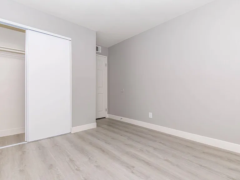 Club Pacifica Apartment Homes — Photo 30