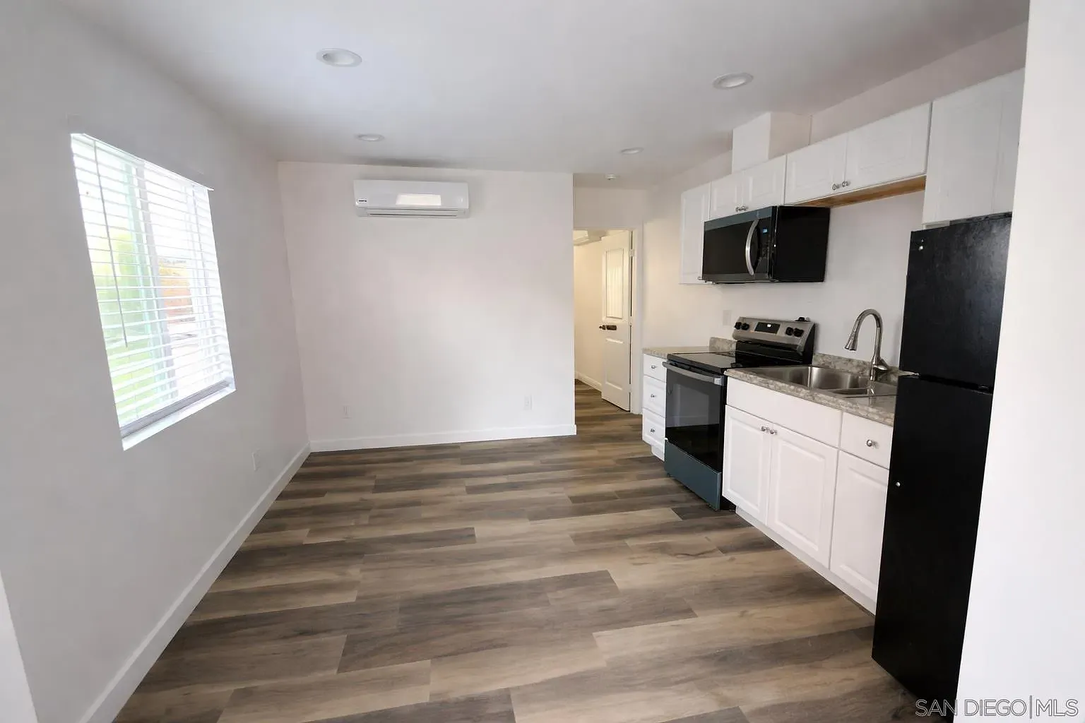 1 bed, 1.0 bath, 436 sqft, $1,750 — Photo 3