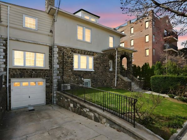 109 Hillside Pl Floor 2