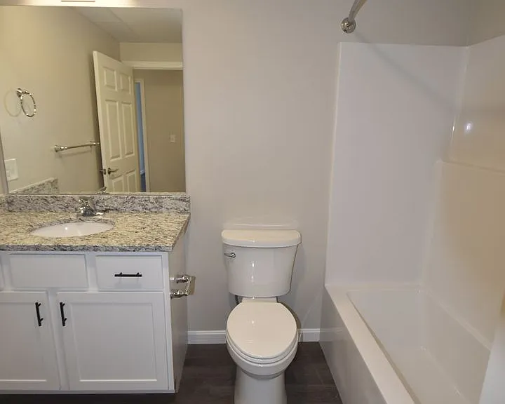 217 Rockingham Rd — Photo 10