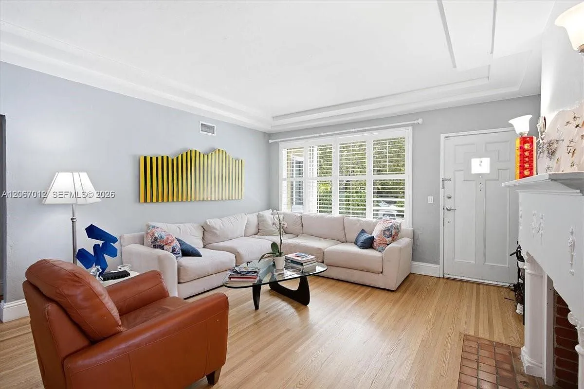Brickell Estates — Photo 2
