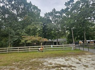 26 Vienna Rd, Howell, NJ 07731