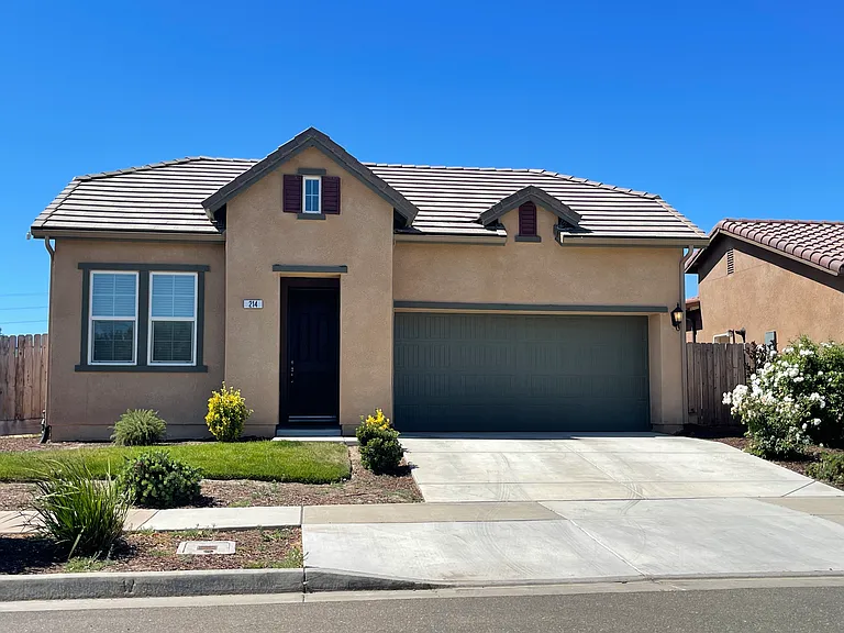 214 Fowler Ct — Photo 1