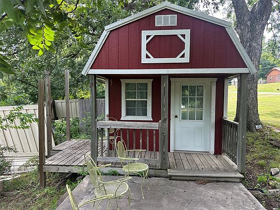 2nd image of 401 S Catherine St Lot 1
