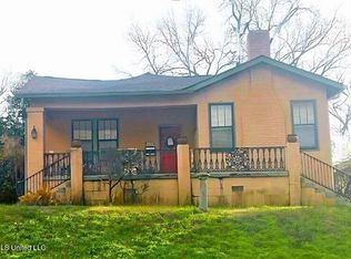 1022 Markham St, Vicksburg, MS 39180