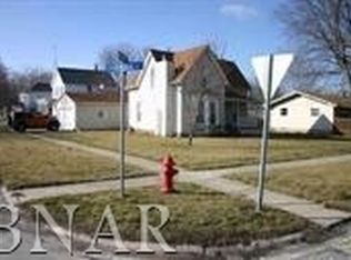 206 S Center St, Colfax, IL 61728