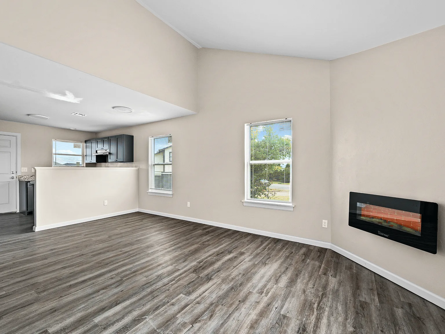 Diamond Ridge Townhomes — Photo 4