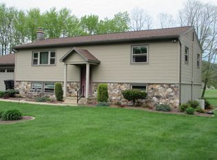 2864 Heshbon Rd, Williamsport, PA 17701