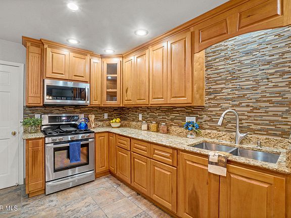 5th image of 5900 Mira Hermosa Dr