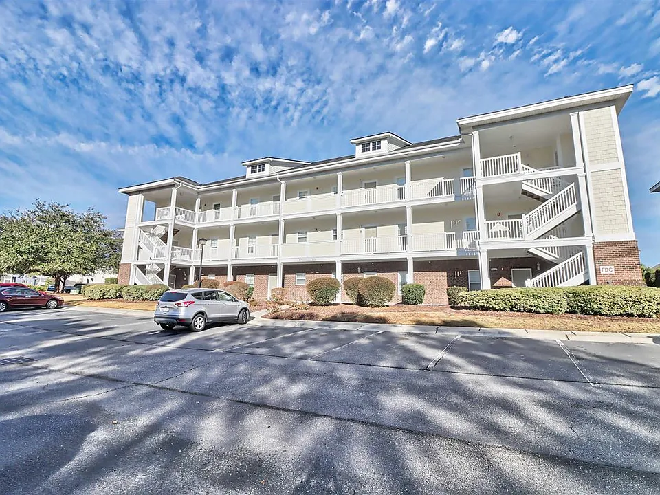 604 Heathrow Dr #1102