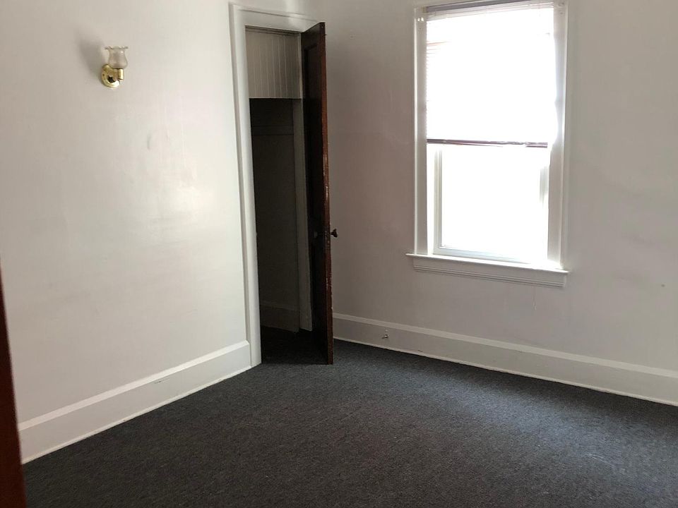 1st image of 11819 Browning Ave