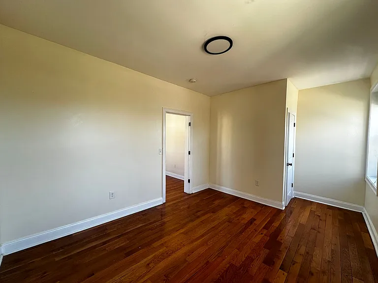 266 Monticello Ave #10E — Photo 3