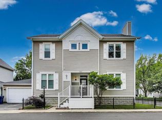 2855 N Wolcott Ave UNIT B, Chicago, IL 60657