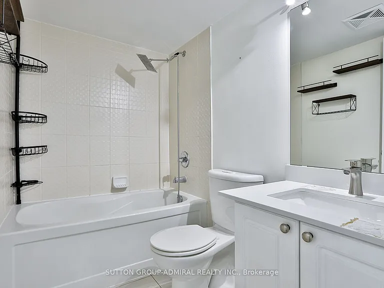 318 John St #265 — Photo 15
