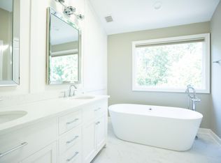 4006 Dogberry Ln, Fairfax, VA 22033