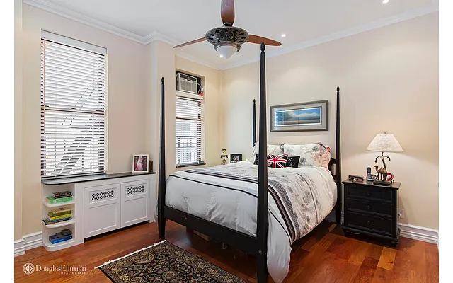 Sold by Douglas Elliman | media 14