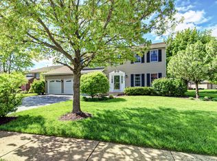 2870 Sarah Ct, Elgin, IL 60124