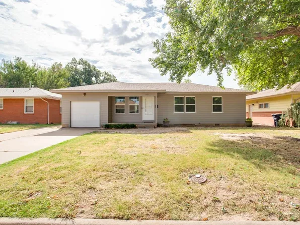 1521 Chickasaw Dr, Enid, OK 73703