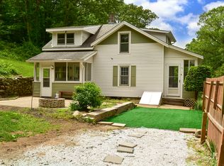 17 Spruce St, Vernon, CT 06066