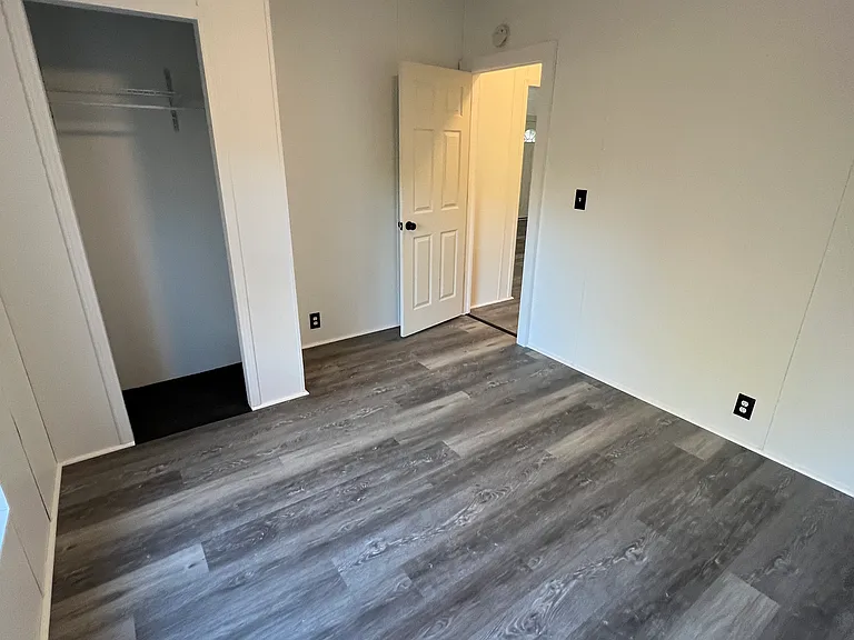 13820 Craft Rd — Photo 9