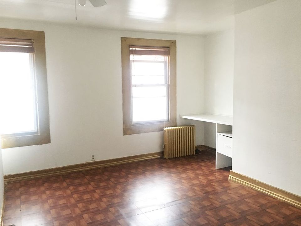 1st image of 246 Montrose Ave #3