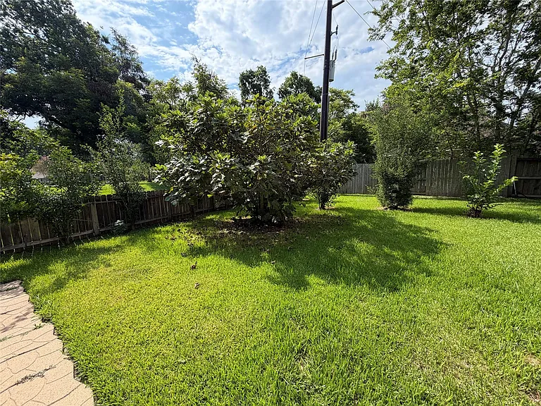 3739 Elkins Rd — Photo 13