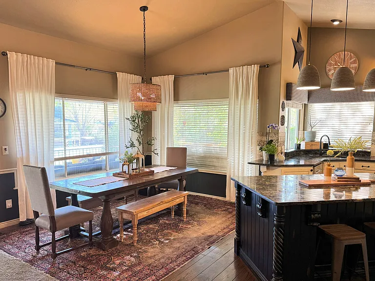 2139 S Kennedy Pl — Photo 3