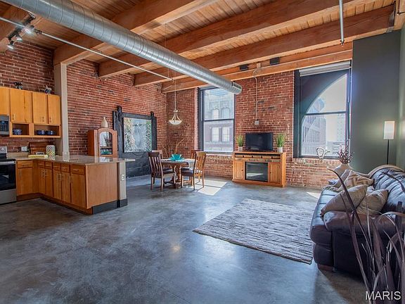3rd image of 1113 Washington Ave Unit 606
