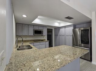 3121 W Woodridge Dr, Phoenix, AZ 85053