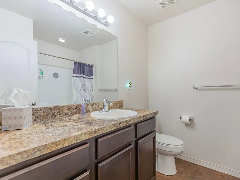 800 Sherwood Dr — Photo 13