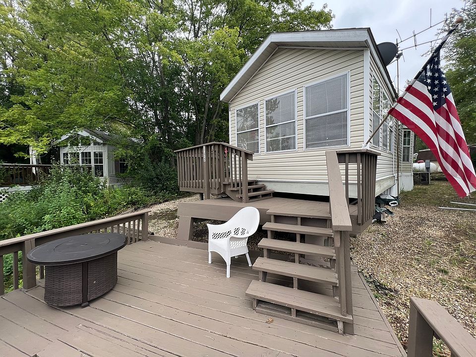 1st image of 73 Fossil Cove Ln