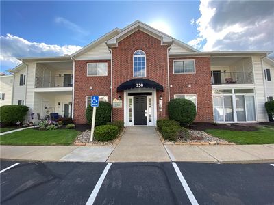 350 Hidden Ridge Ct APT 302, South Park, PA, 15129