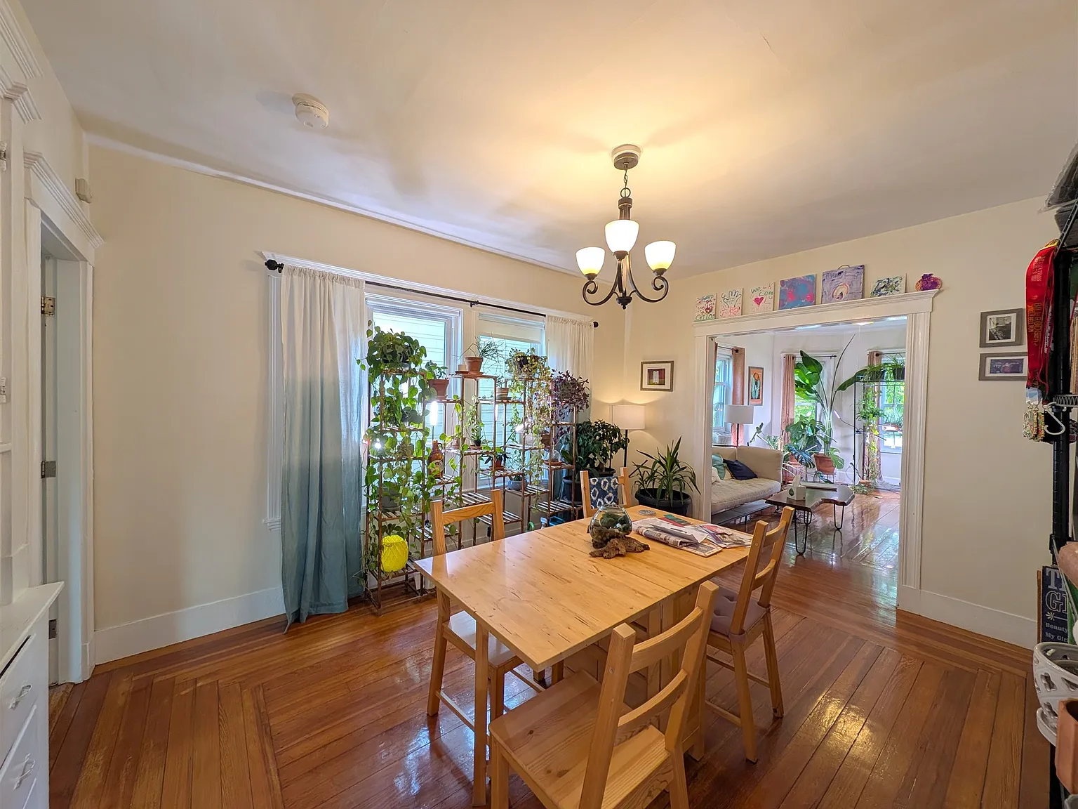 2 bed, 1200 sqft, $3,200 — Photo 3