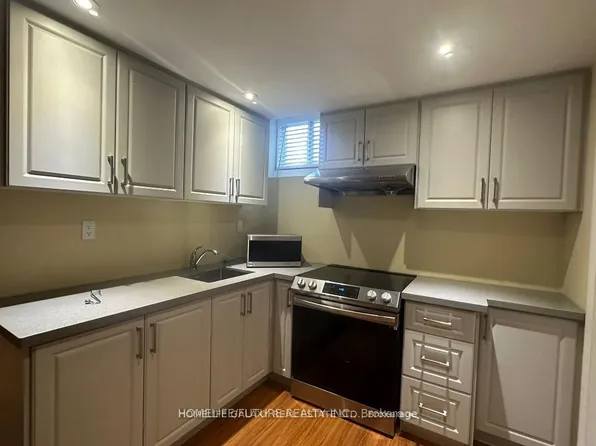 11 Clair Ave #Basement, Whitby, ON L1M 2G8