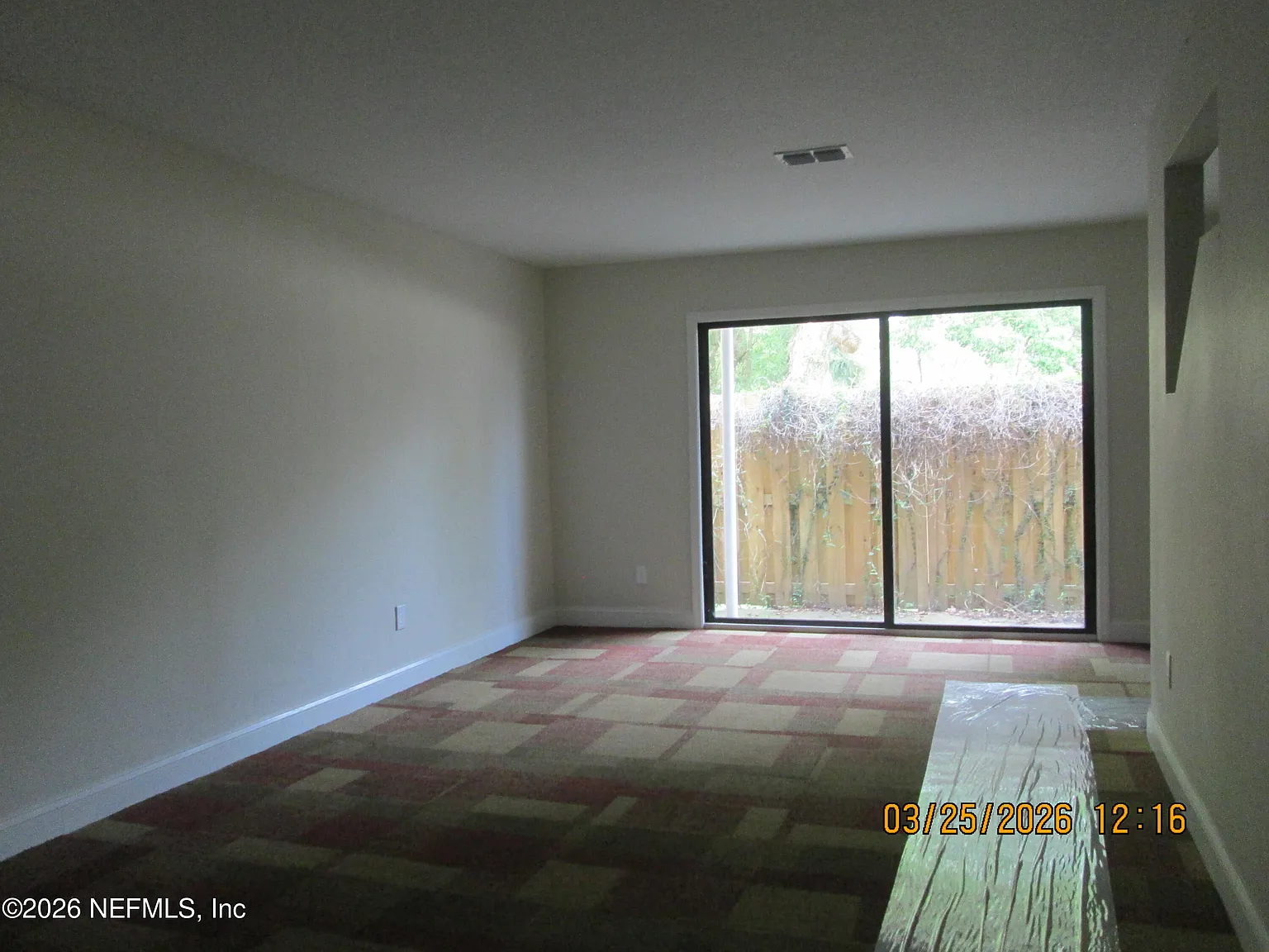 2 bed, 1.5 bath, 1056 sqft, $1,050 — Photo 3